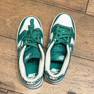 Nike Kids Sneakers in Green and White